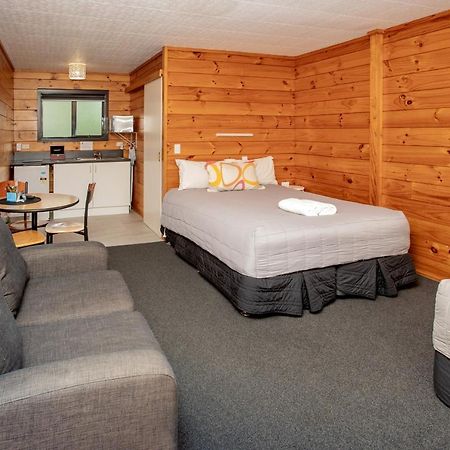 Wellington Top 10 Holiday Park Лоуэр-Хатт Экстерьер фото