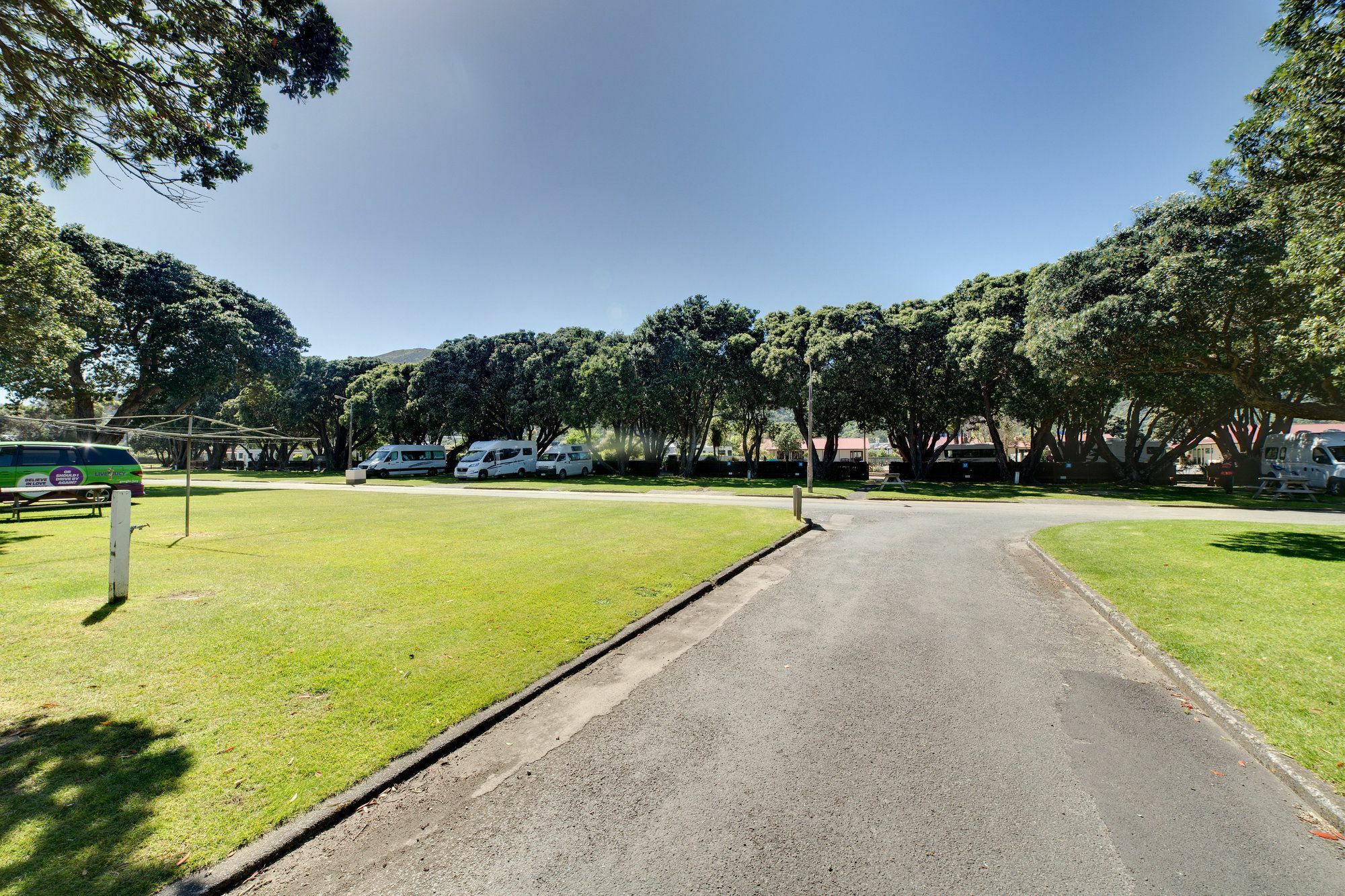Wellington Top 10 Holiday Park Лоуэр-Хатт Экстерьер фото