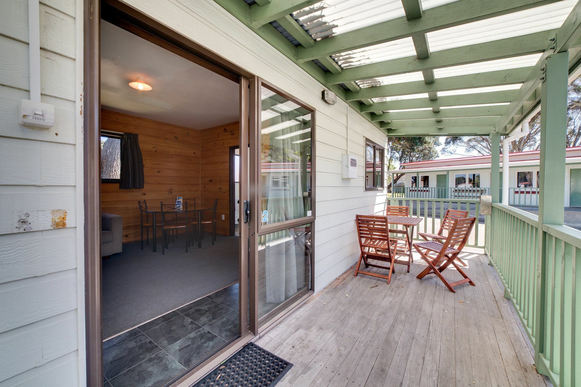 Wellington Top 10 Holiday Park Лоуэр-Хатт Экстерьер фото