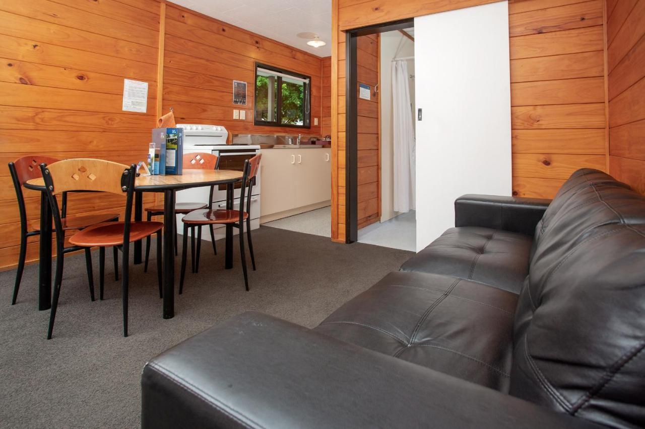 Wellington Top 10 Holiday Park Лоуэр-Хатт Экстерьер фото
