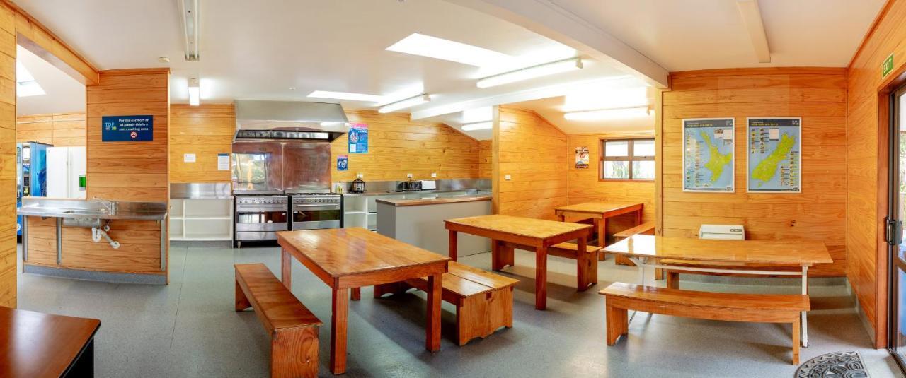 Wellington Top 10 Holiday Park Лоуэр-Хатт Экстерьер фото
