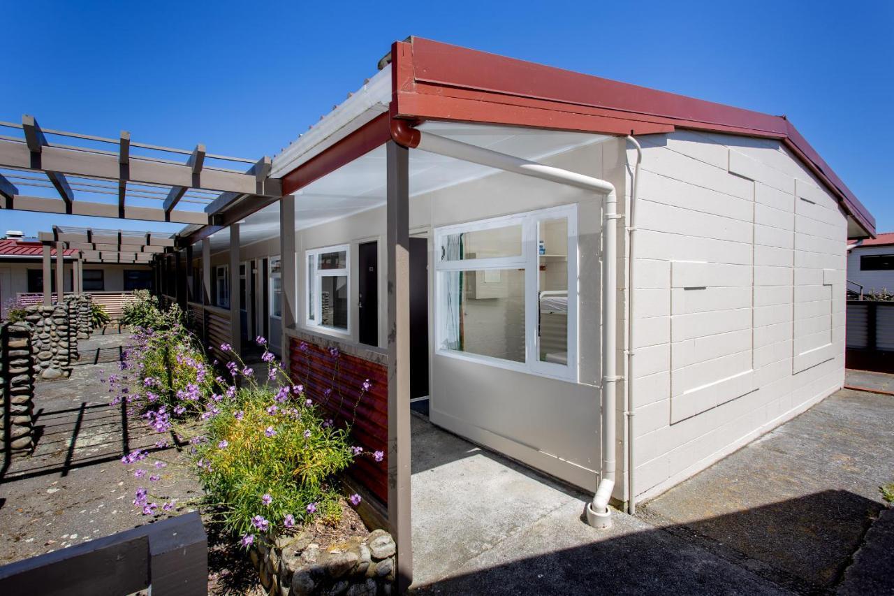 Wellington Top 10 Holiday Park Лоуэр-Хатт Экстерьер фото